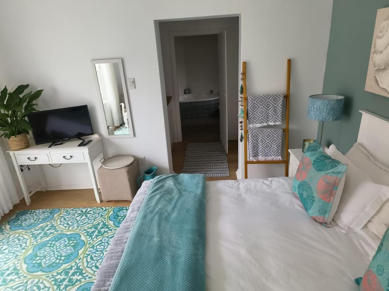 African Breeze Guesthouse Κνύσνα Εξωτερικό φωτογραφία